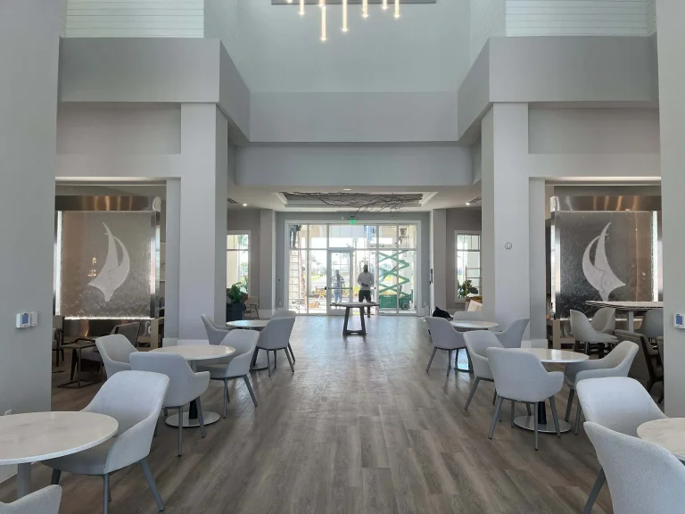 Enclosed-Water-Wall-at-Bayview-Club-House-in-Florida