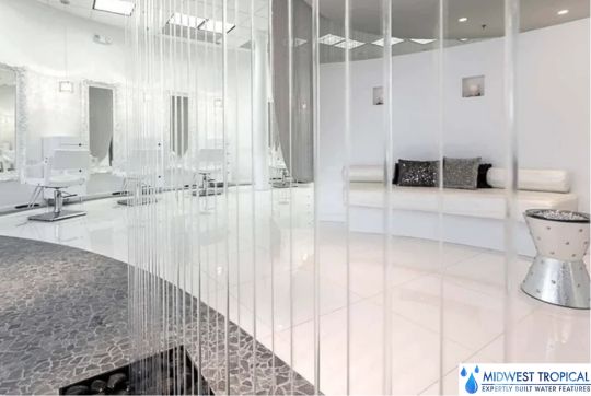 アンドリュー・ステファノウ・サロンのレインカーテン